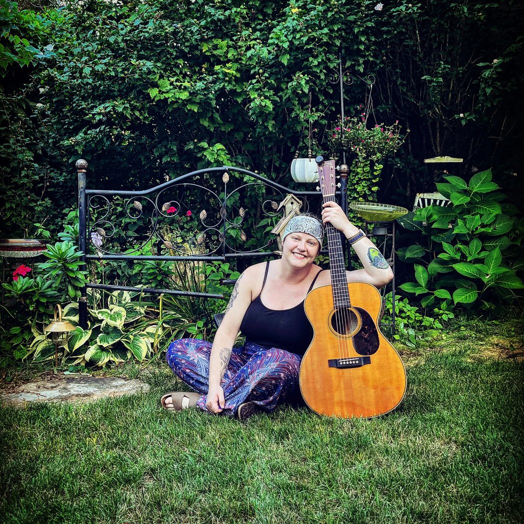 Happy Hour: Maggie May 1