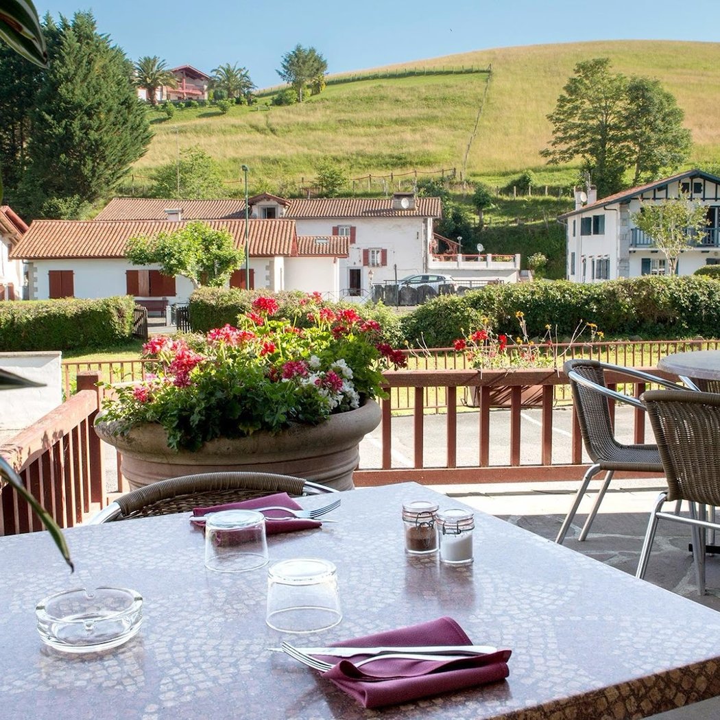 Logis Hôtel Ur Hegian 1
