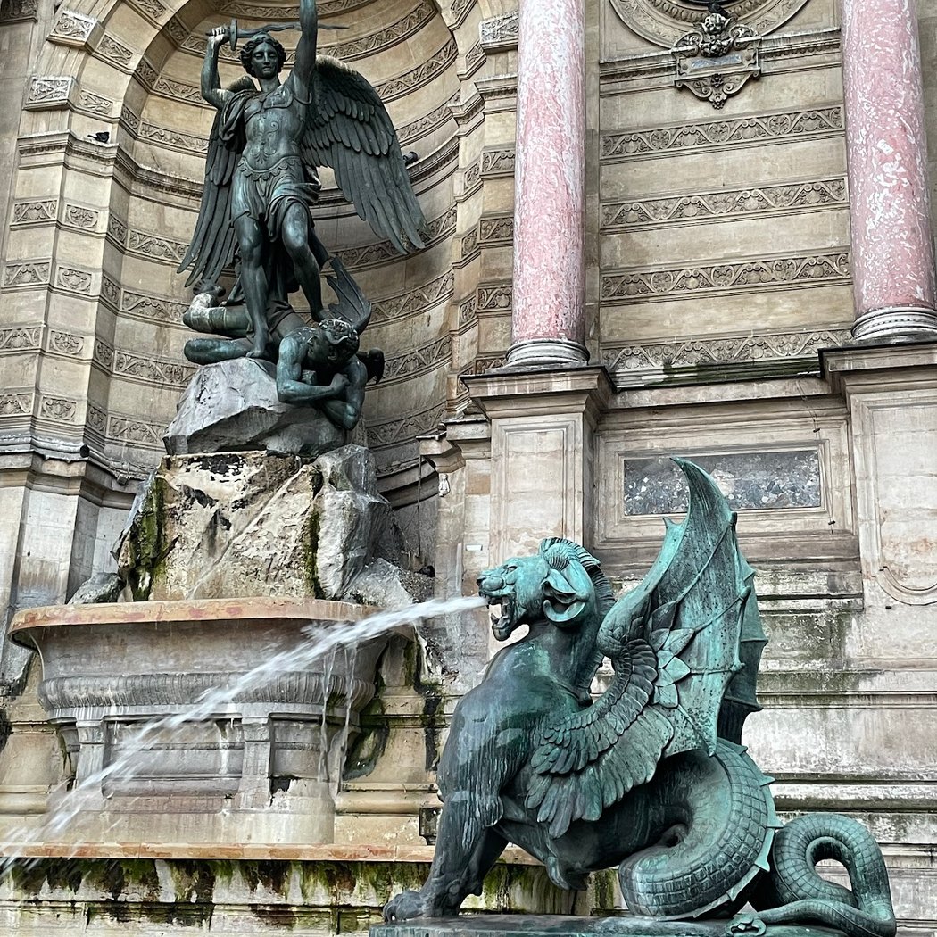 Fontaine Saint-Michel 1