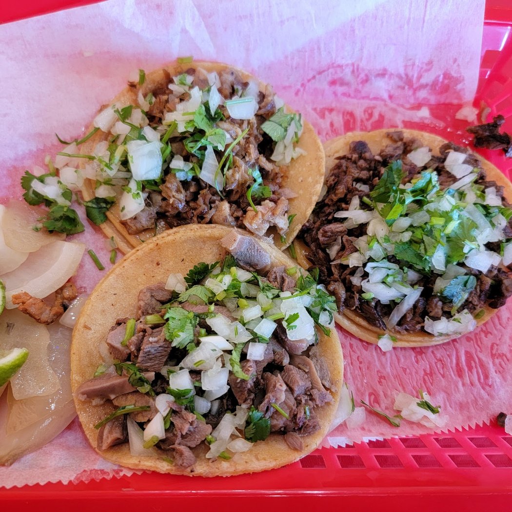 Tacos Los 3 Reyes 1