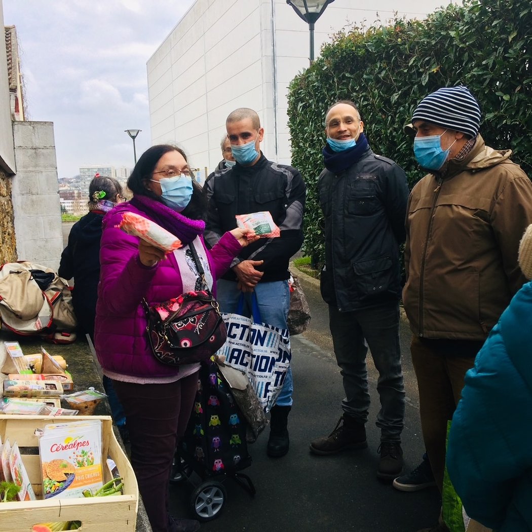 Distribution d’invendus alimentaires bio 1
