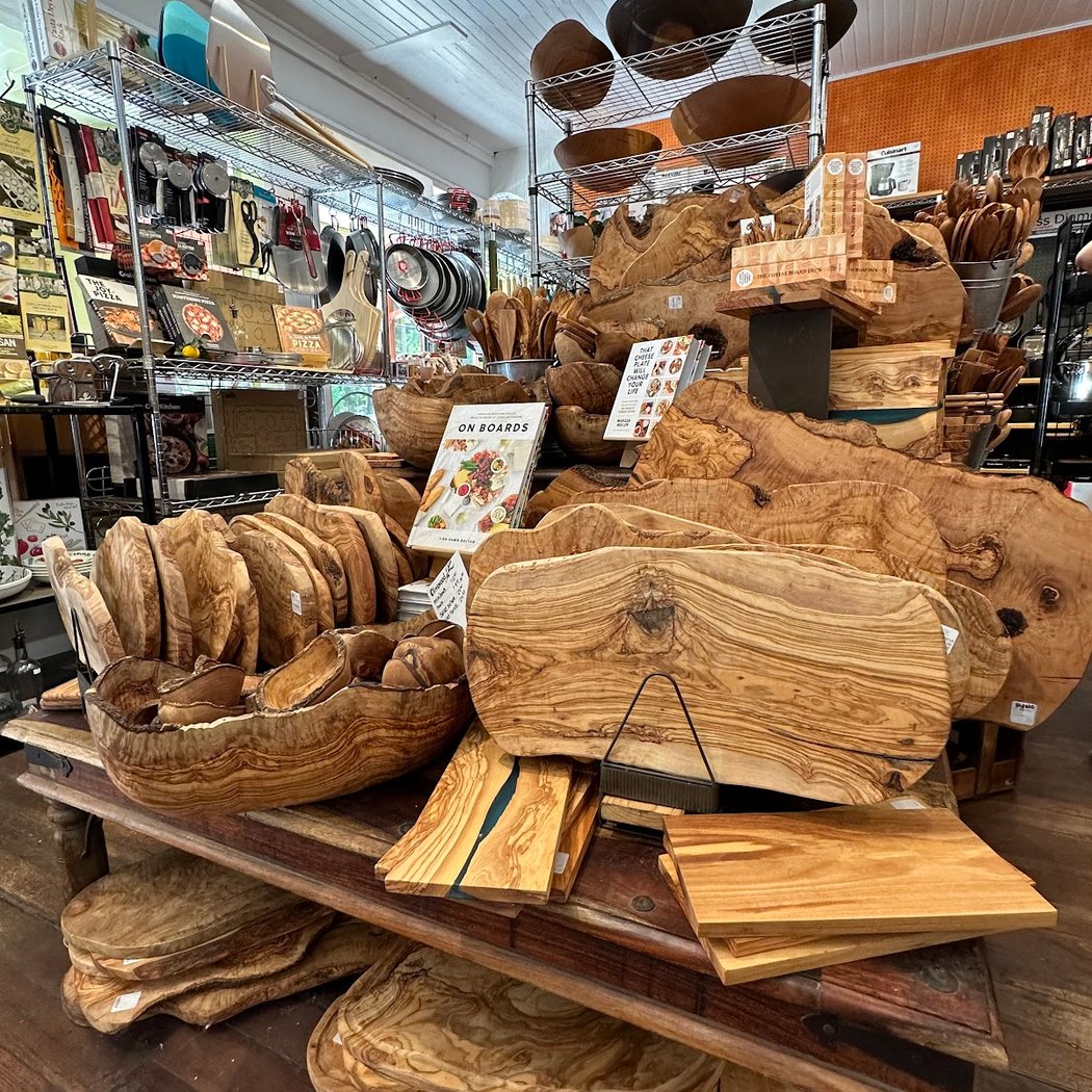 Sign of the Bear Kitchenware 1