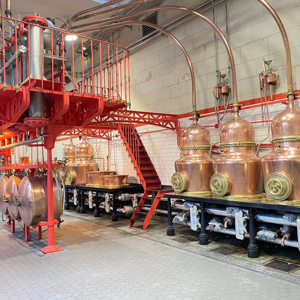 Distillerie Combier 1