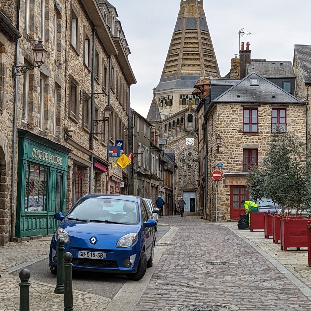 Domfront 3