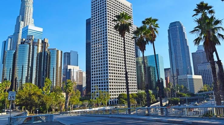 One California Plaza 2