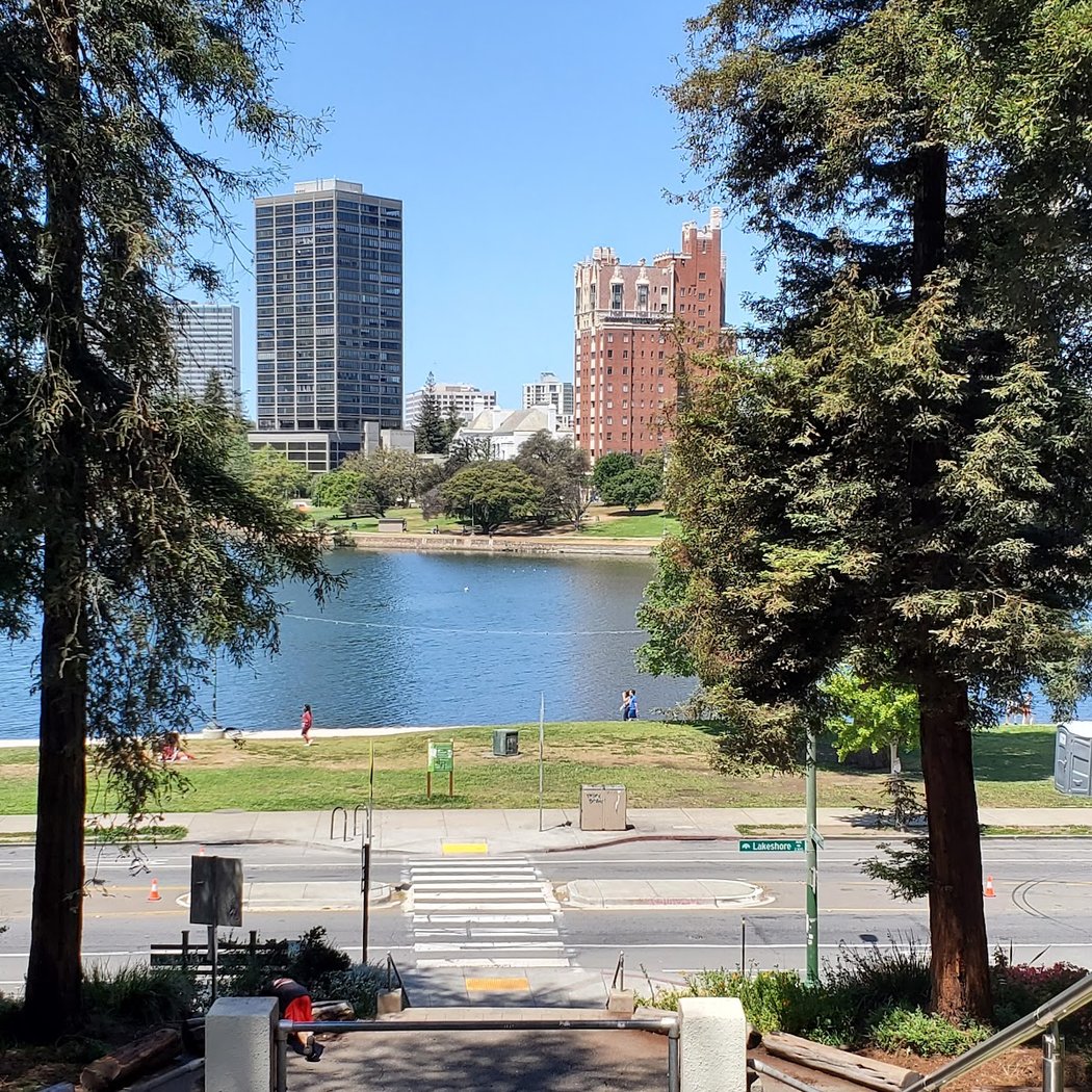 Park Bellevue Tower 2