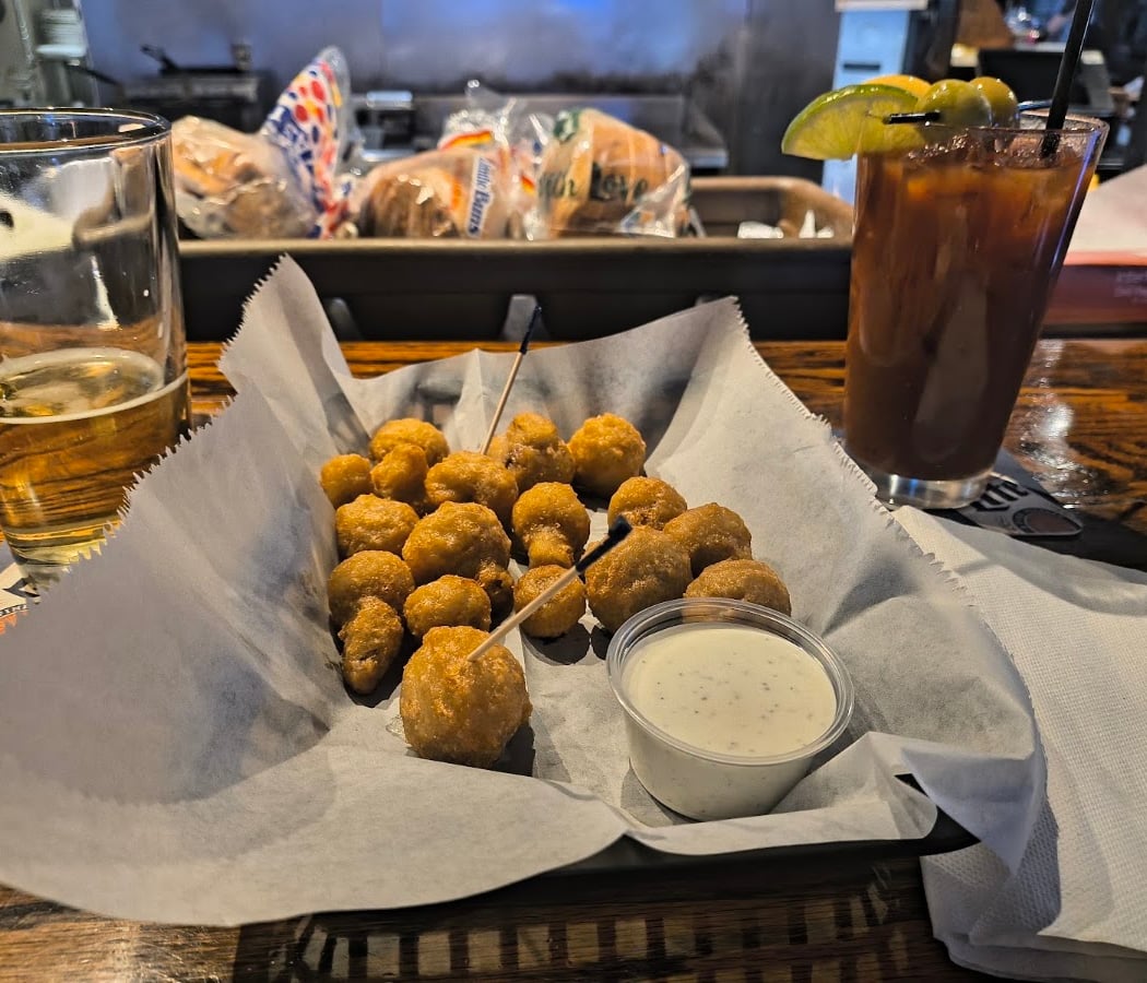 Art's Place Bar & Grill 1