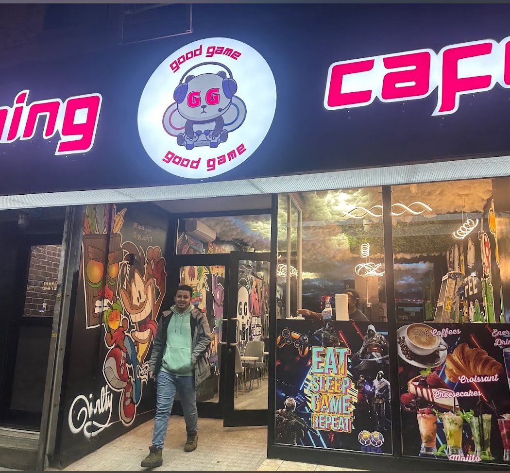 Gaming Cafe 3
