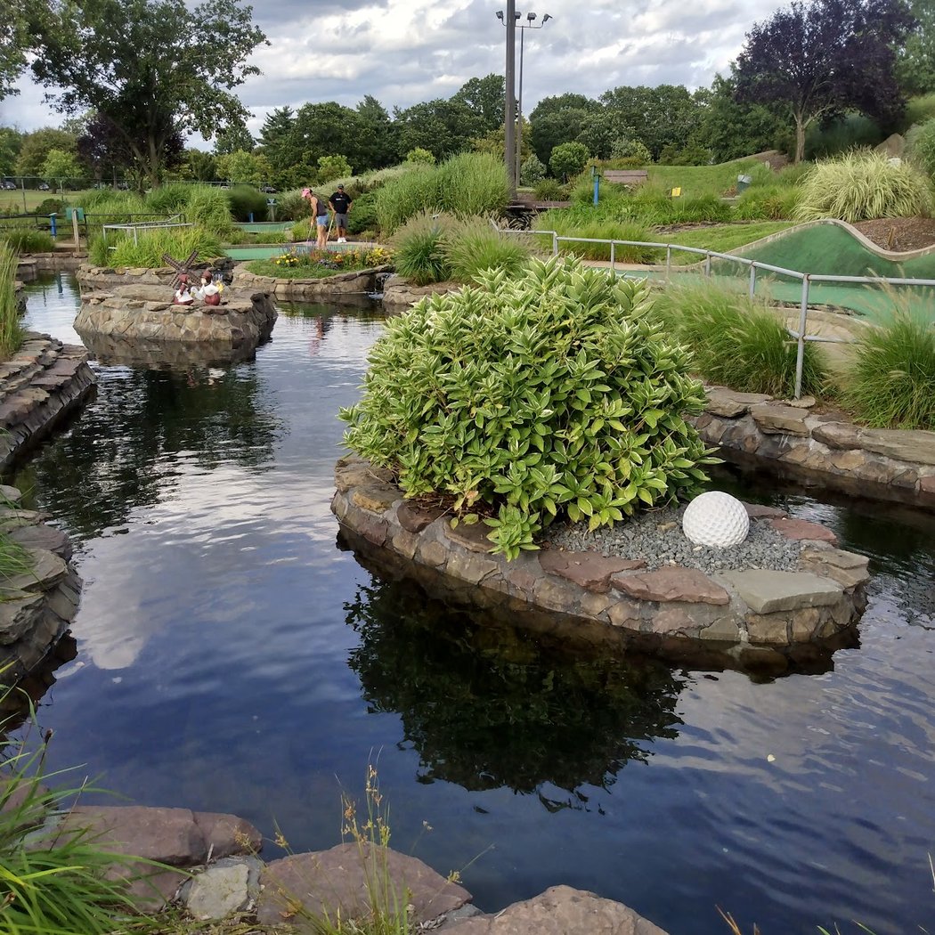 Mini Golf at Eisenhower Park 4
