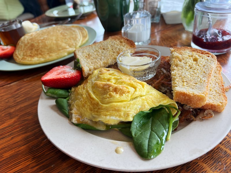 Handy Creek Bakery and cafe 1