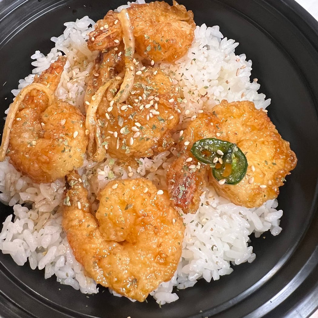 Hello Chicken & Sushi 1