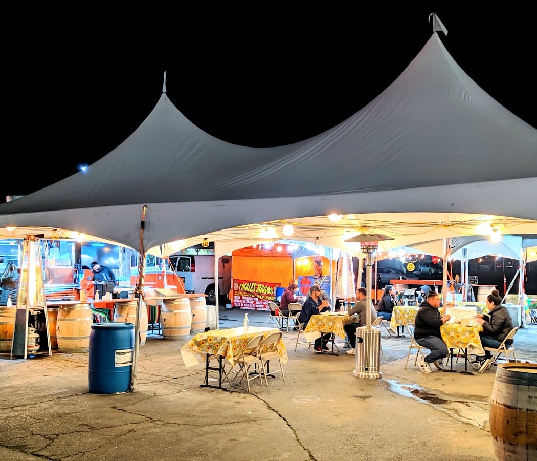 Lucha Sabina taco truck 3