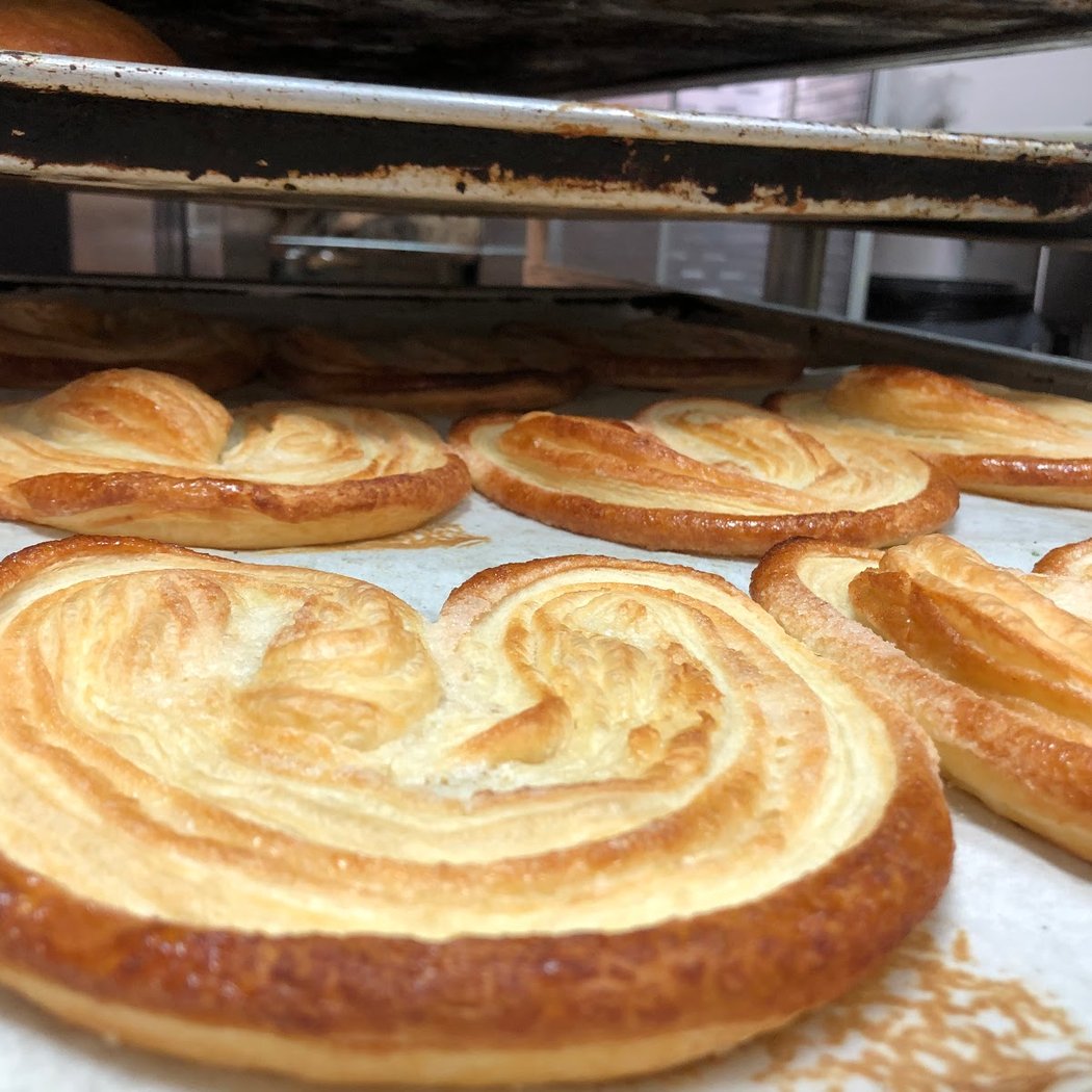 Delizias Bakery 1