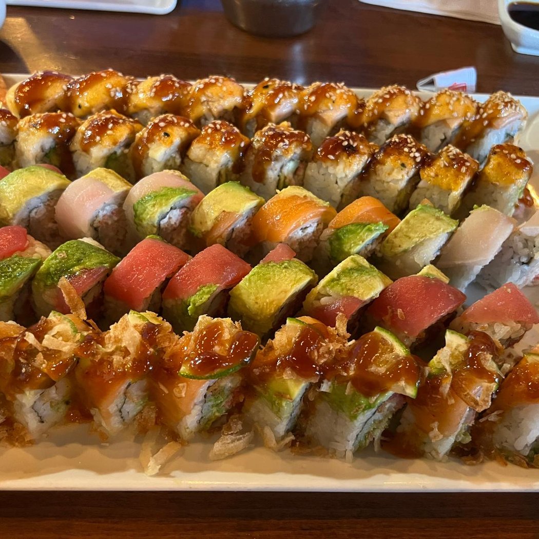 Paradise Sushi & Grill 1