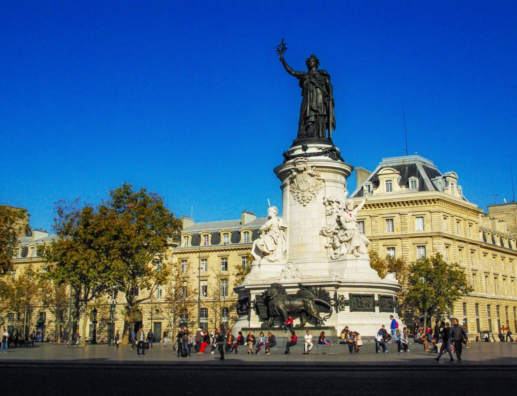 Place de la République 1