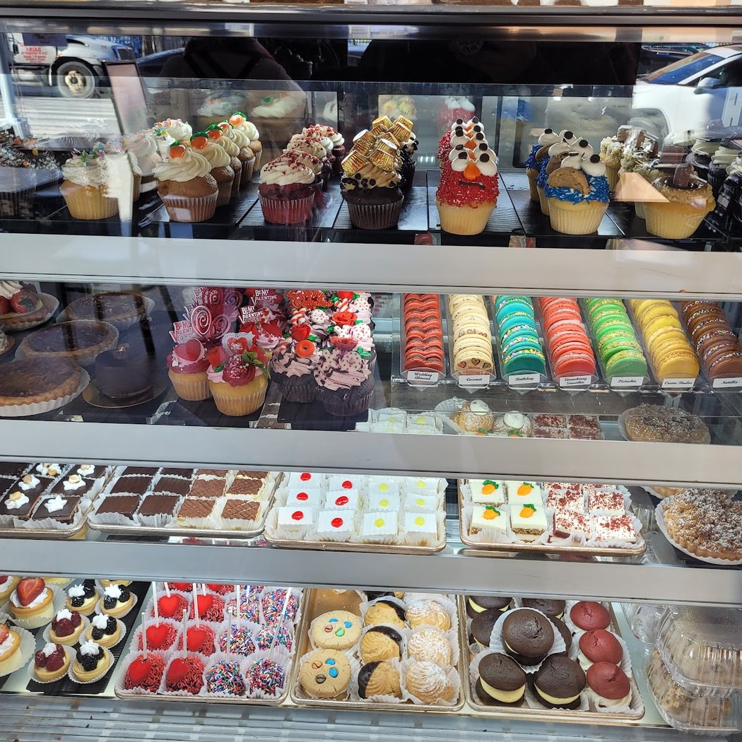 Il Fornaio Bakery Cafe 3