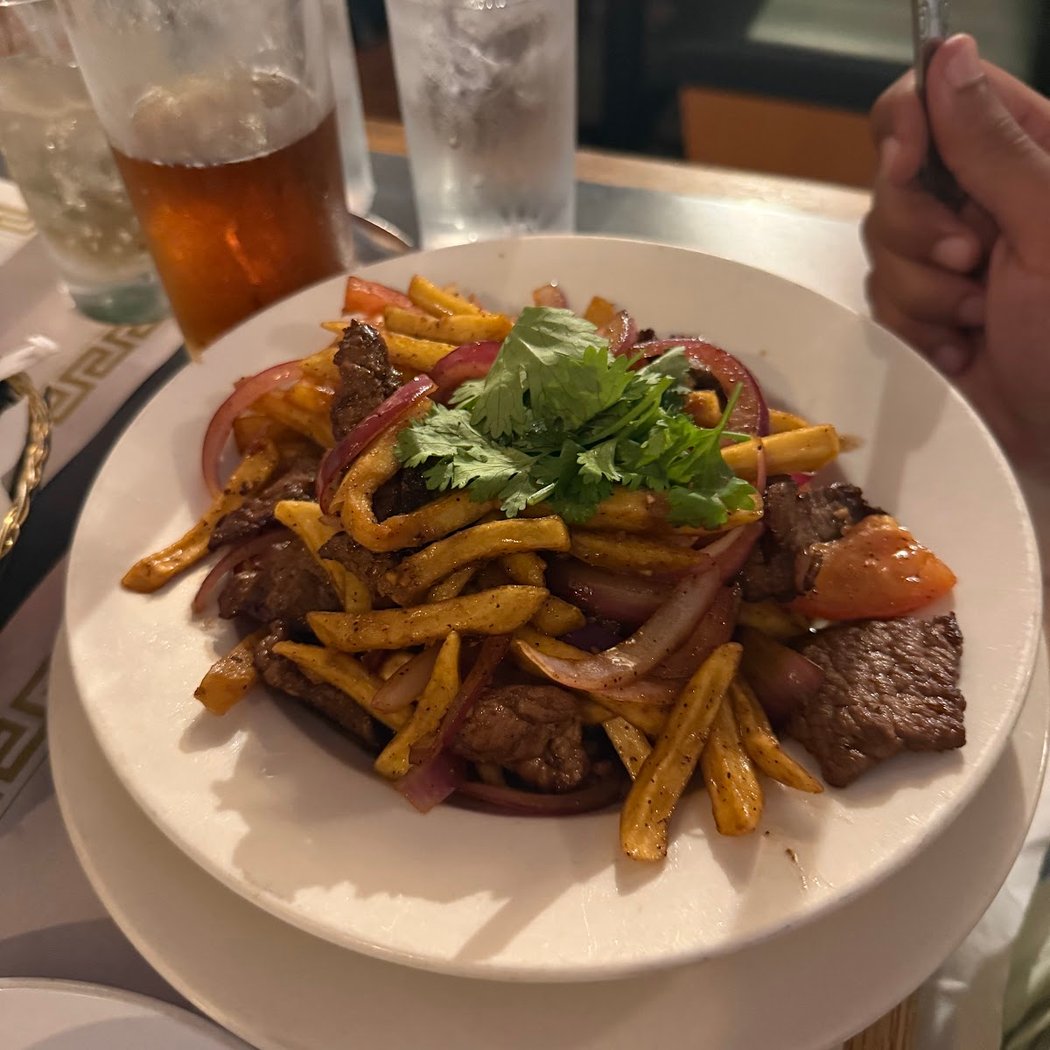 Flor de Mayo Restaurant 3