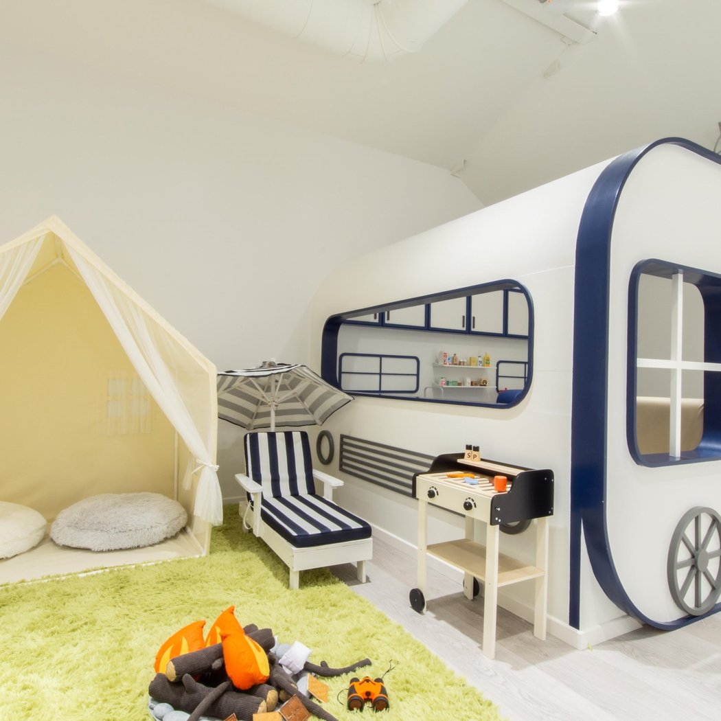 Looma Space 5
