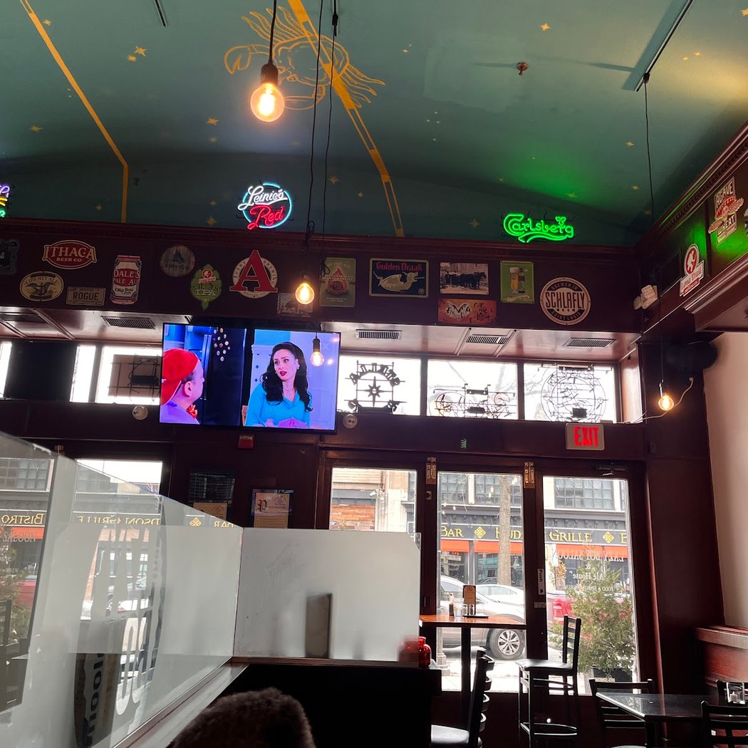 The Lazy Boy Saloon 3