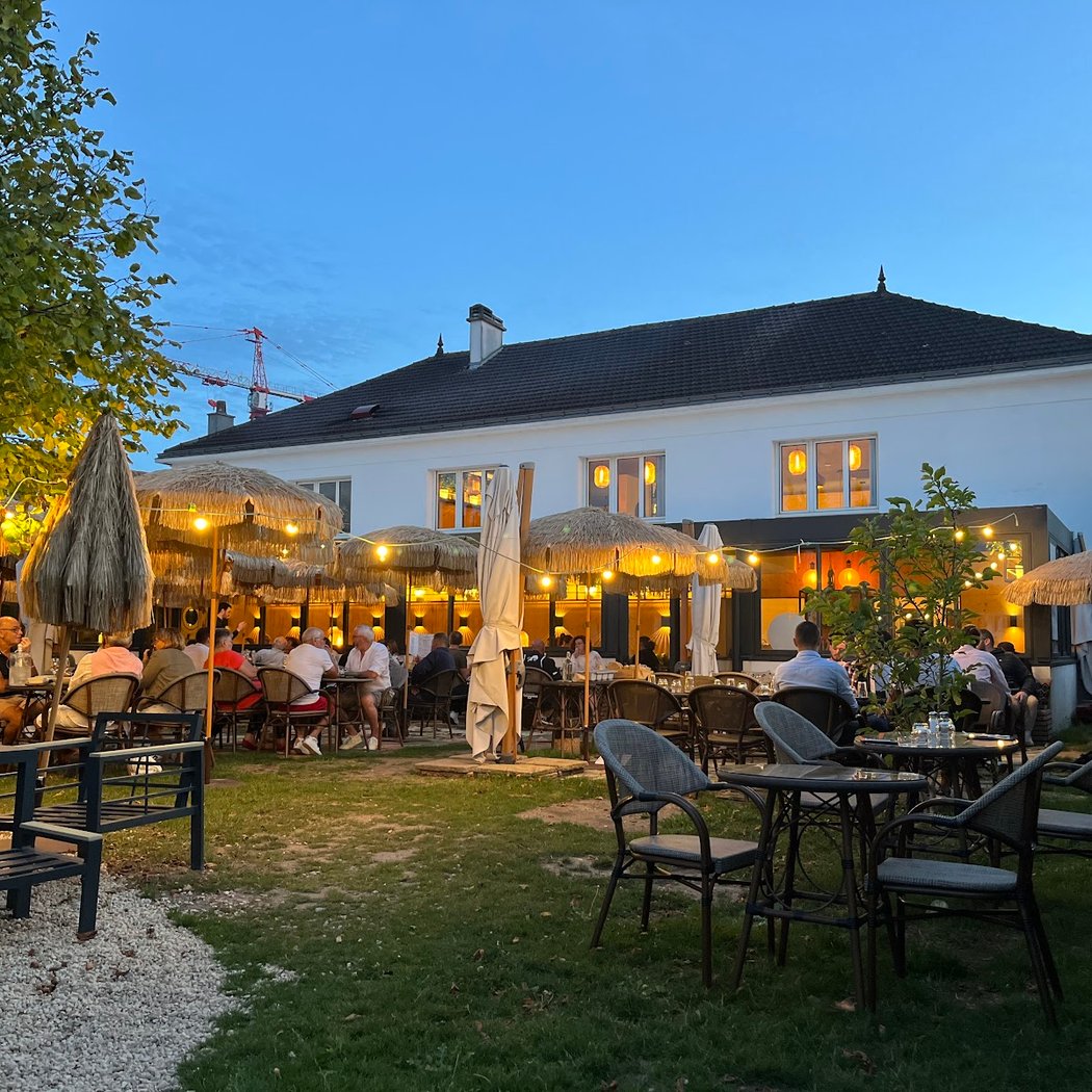 Ernest Restaurant 2
