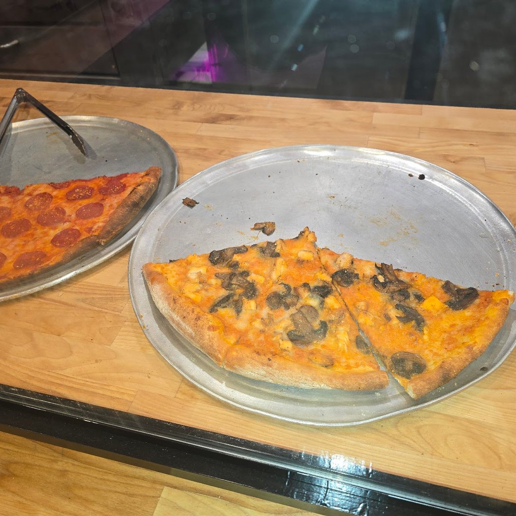 Pizza Gallery 4
