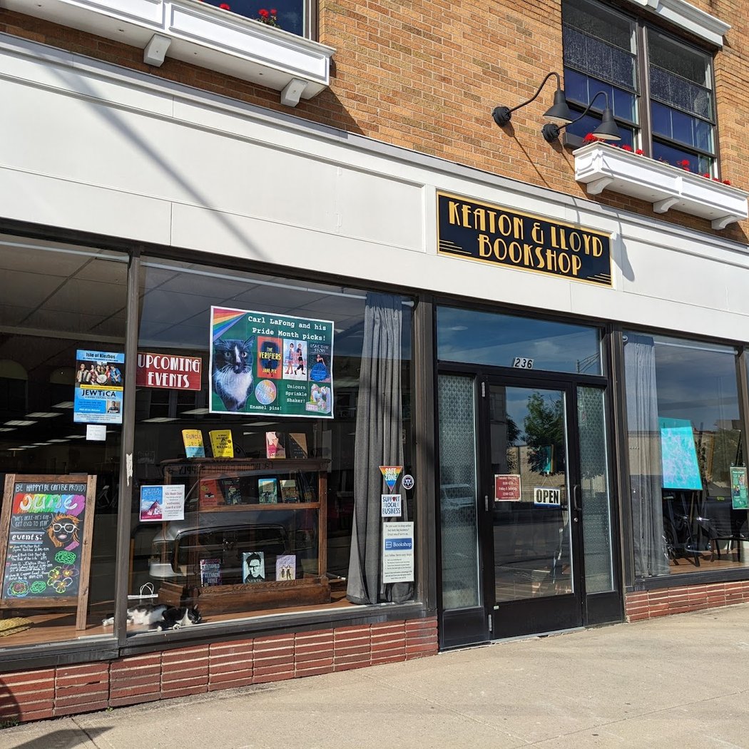 Keaton & Lloyd Bookshop 2