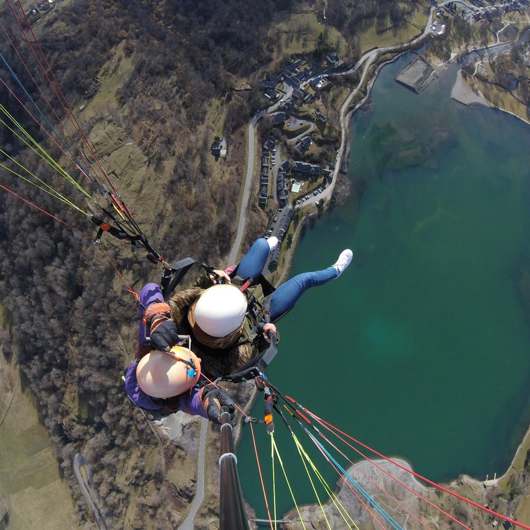 Paragliding Louron - Baptisms & Flights All L'année Hautes Pyrénées School Paragliding 2