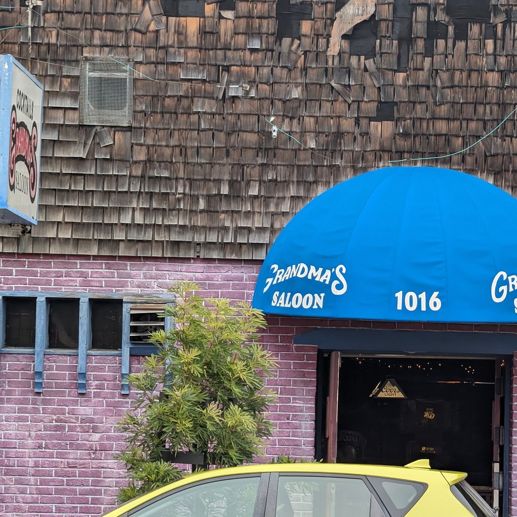 Grandma's Saloon 2