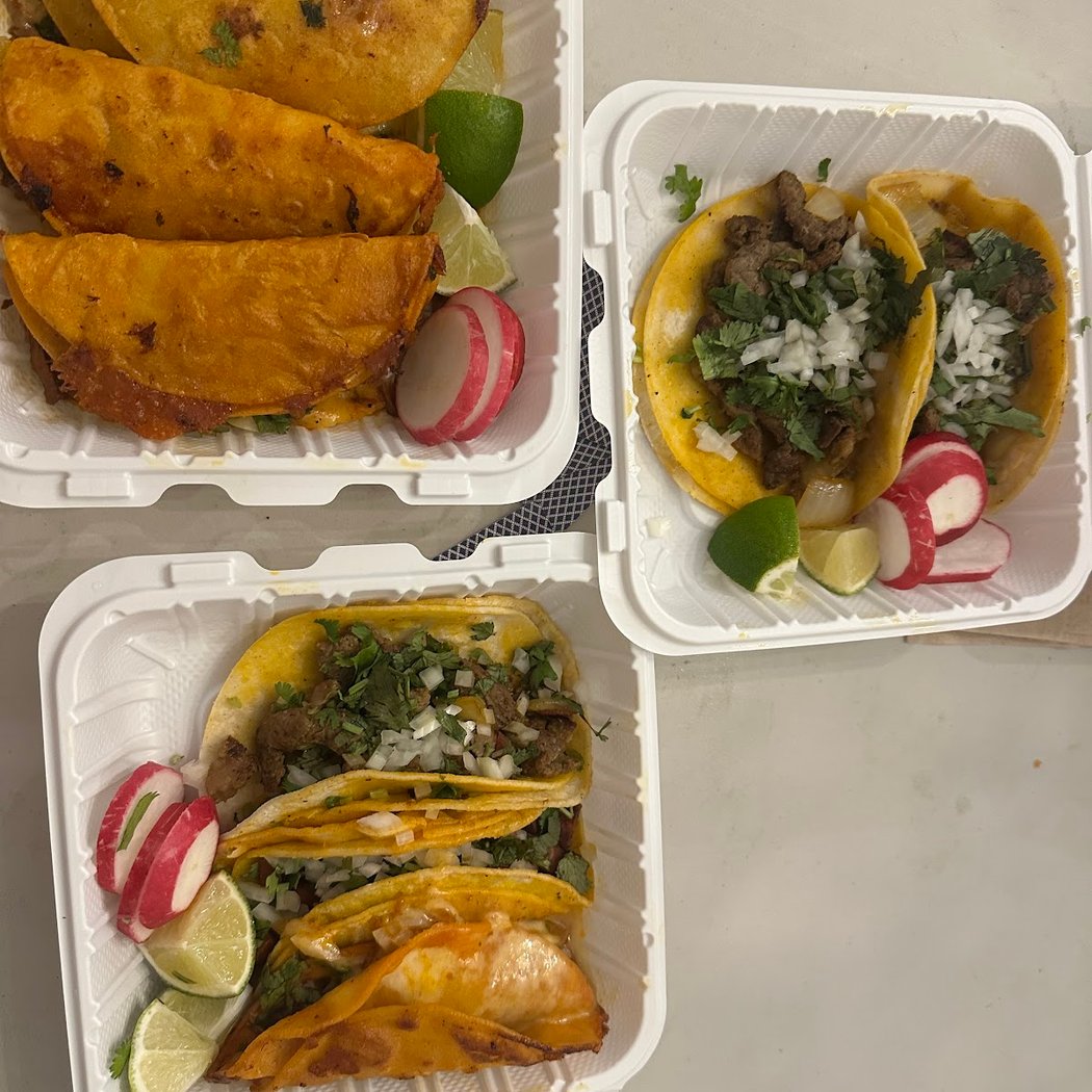 LOS RABANITOS FOOD TRUCK 3