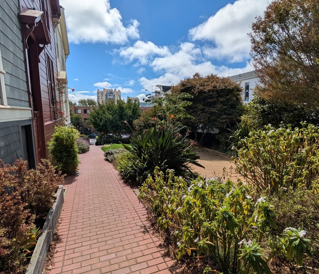 Cottage Row Mini Park 3
