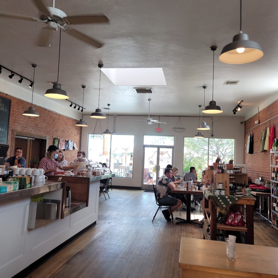5 Points Market & Restaurant 2