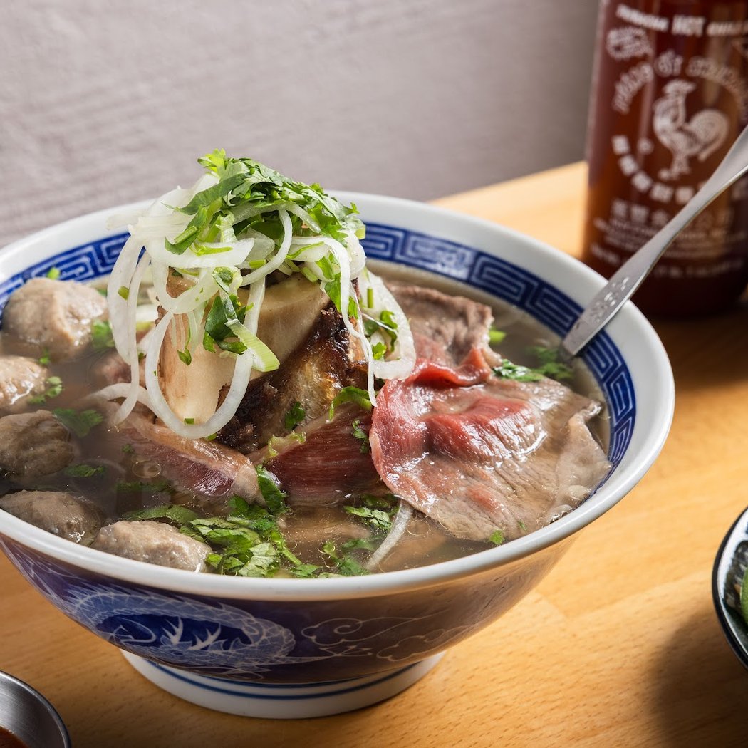 Nom Nam 1