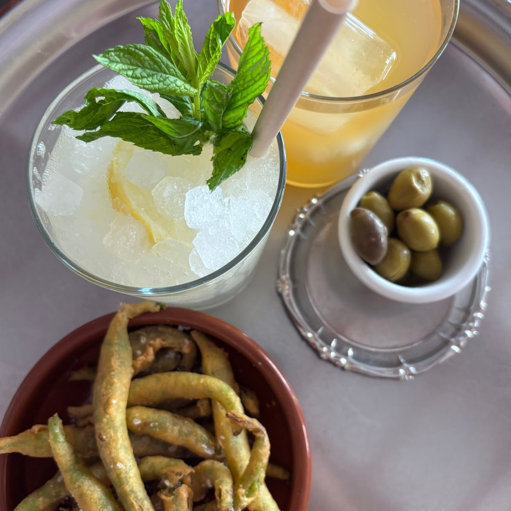 TIBERI restobar 1