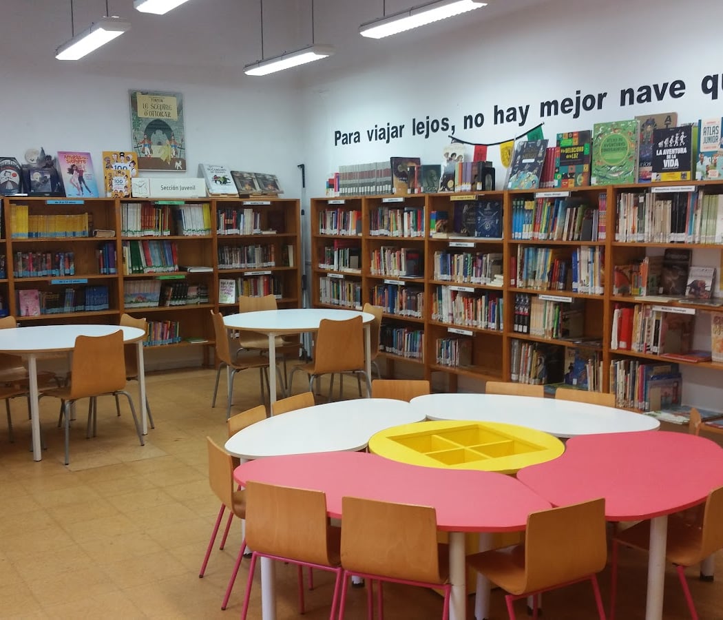 Municipal Public Library San Jerónimo 1