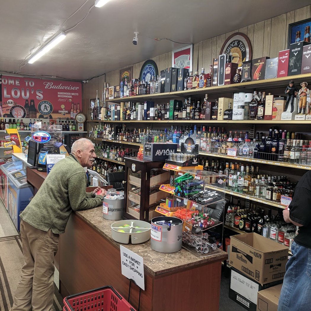 Big Lous liquors 1