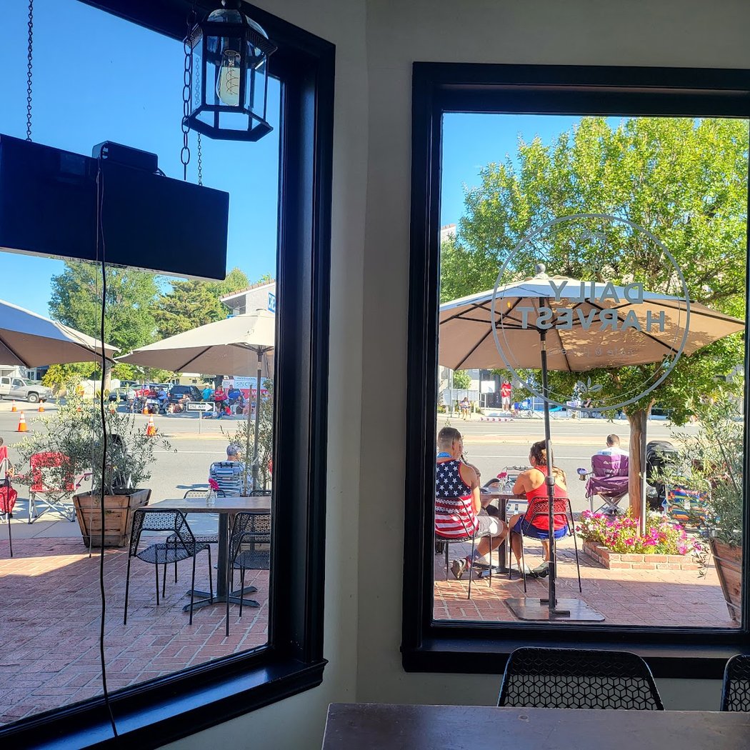 The Daily Harvest Cafe & Juicery 2