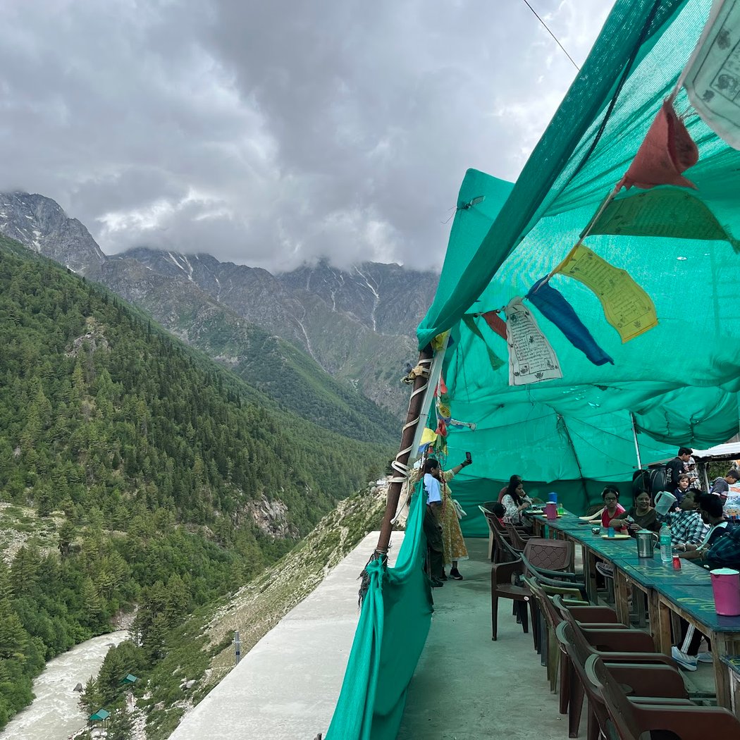 Hindustan Ka Aakhri Dhaba, Chhitkul 4