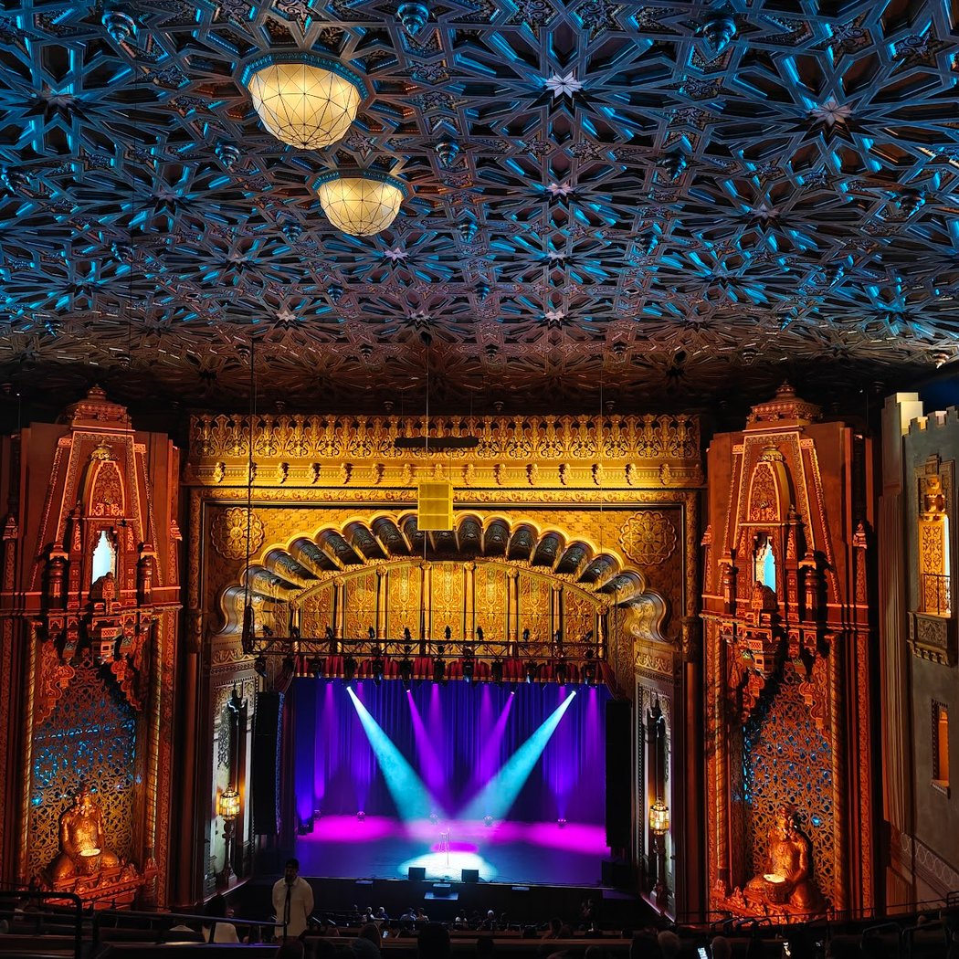 FOX Theater Giveaway 1