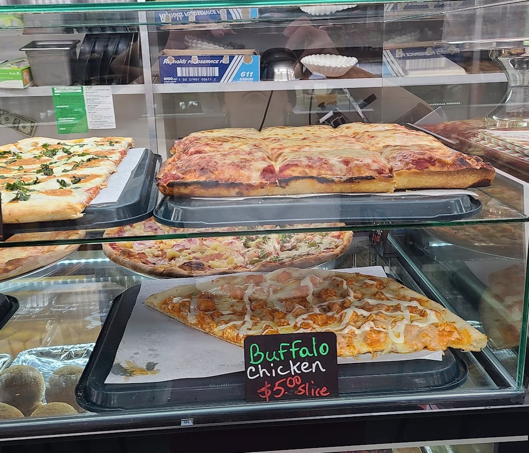 Generoso's Bakery Cafe & Pizzeria 2