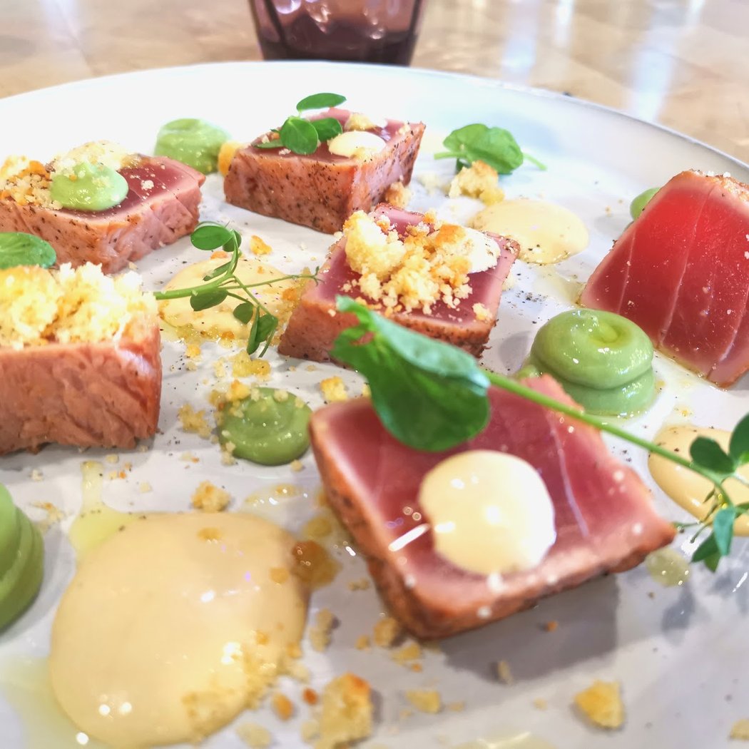 Chapitre Vin - Le Bistrot Gourmand, Le Caviste & Le Bar à Vins 1