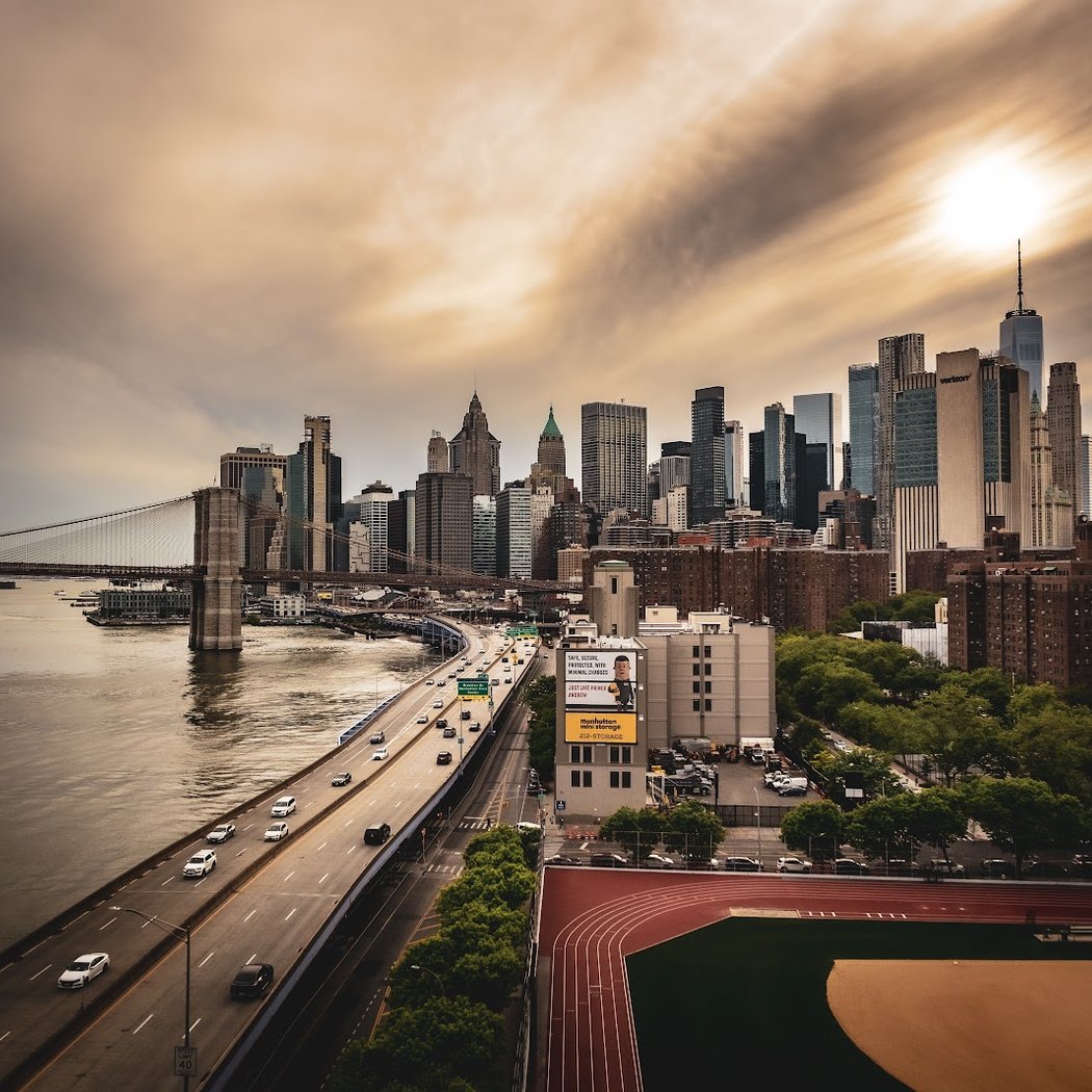 Manhattan Bridge Pedestrian Path 2