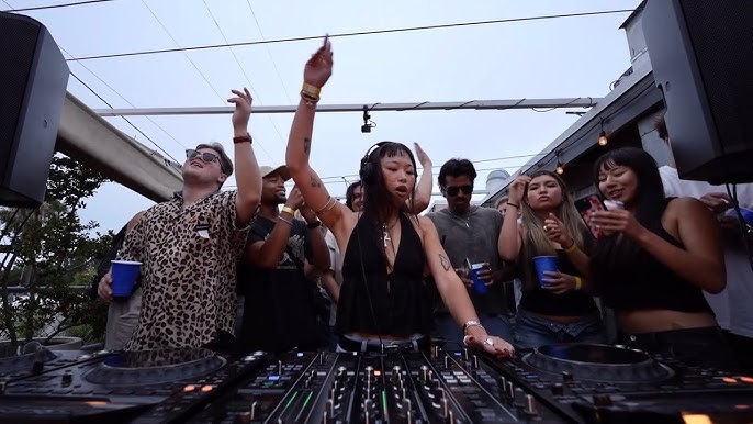 DJ Mandy 2