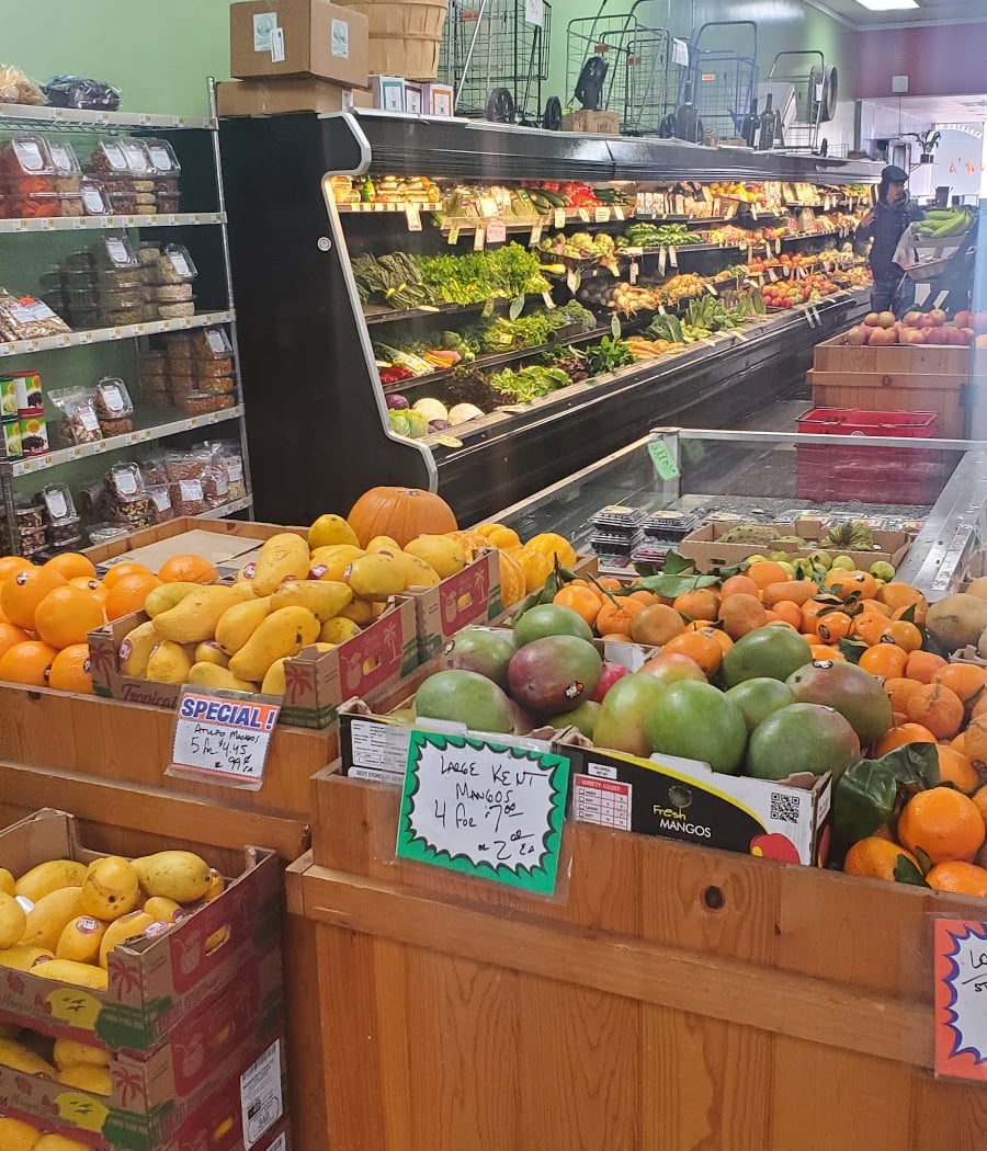 Ava's Downtown Market & Deli 3