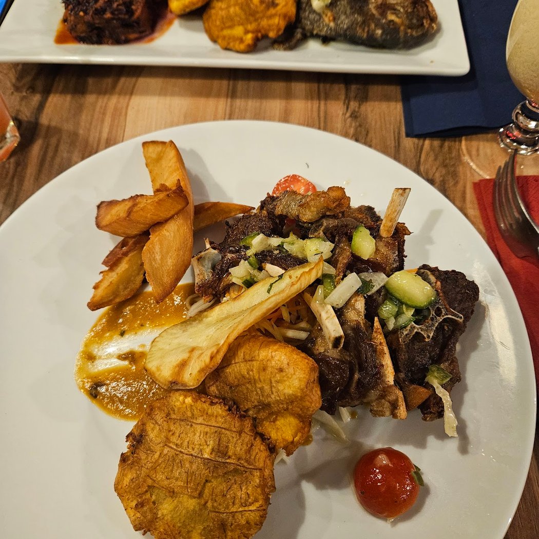 Le 1804 Restaurant Haïtien 4