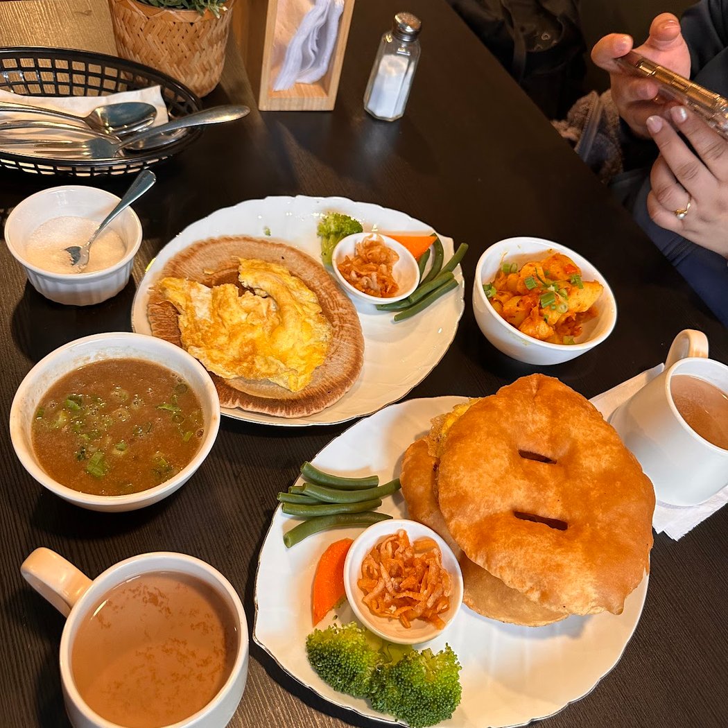 Manaslu Cafe 1