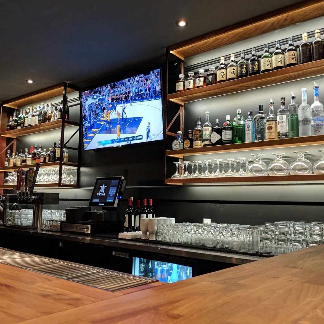 Pa'ina Restaurant & Lounge 2