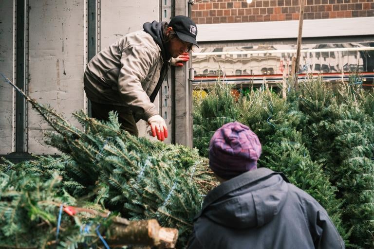 NYC Tree Shop (Christmas Trees Stand) 3