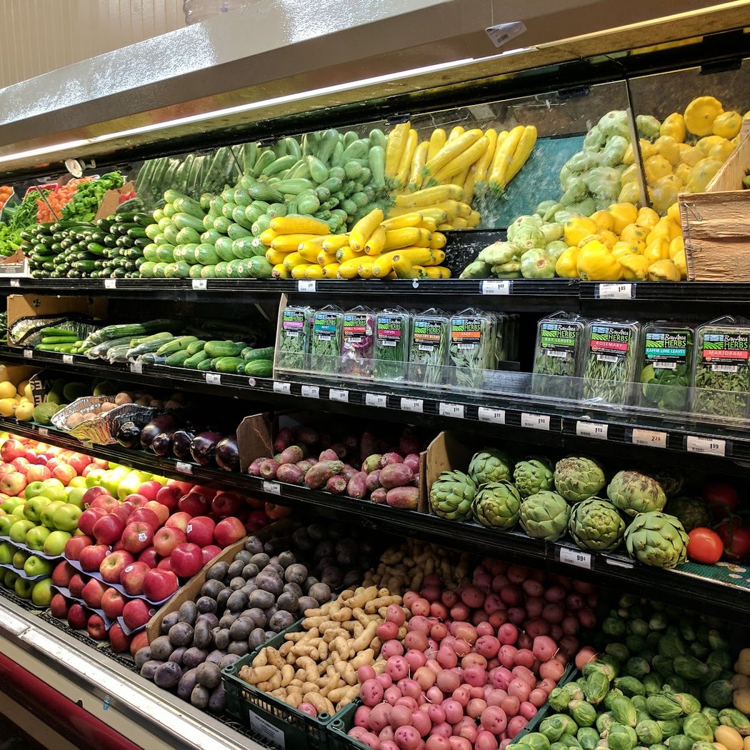 Casa Lucas Market 1