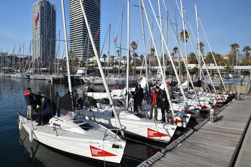 Sailing Lesson in Barcelona 3