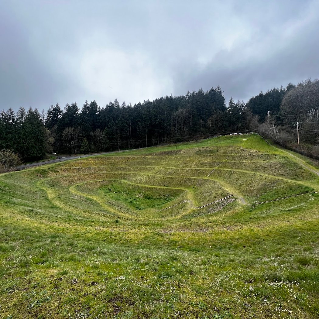 Earthwork Robert Morris 1